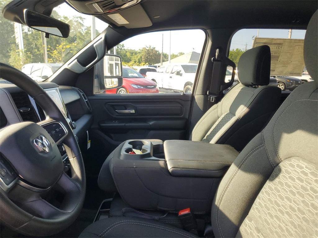 new 2025 Ram 1500 car, priced at $55,698