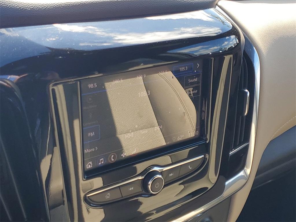 used 2023 Chevrolet Traverse car, priced at $28,486