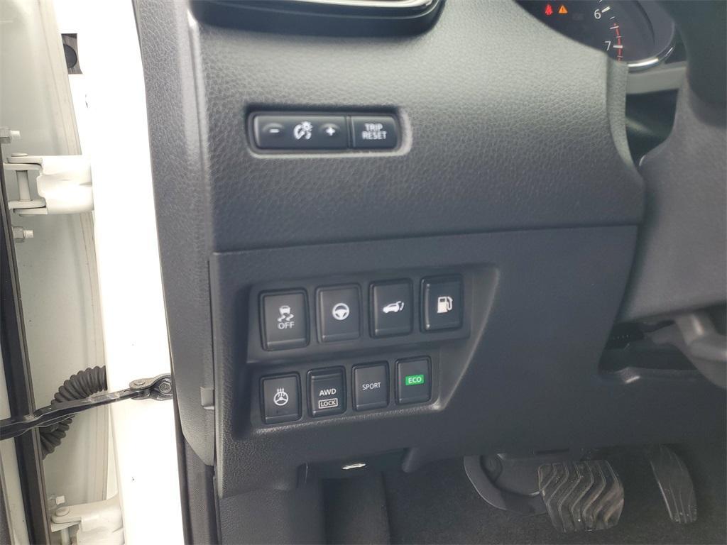 used 2019 Nissan Rogue car, priced at $20,079