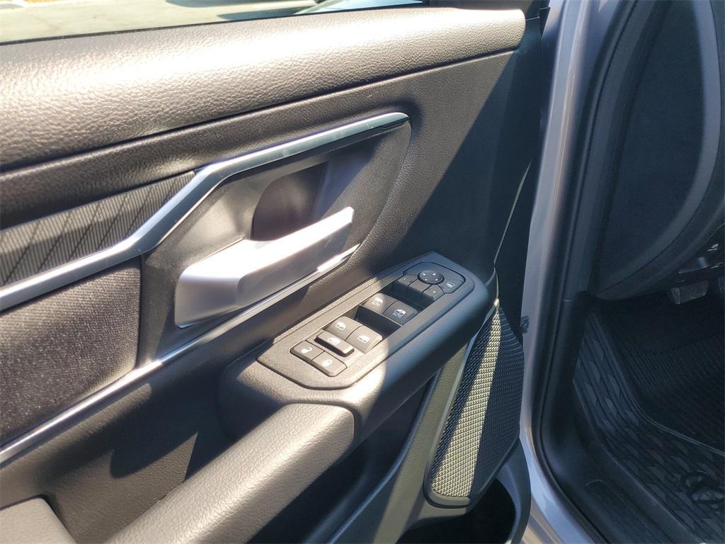 new 2025 Ram 1500 car, priced at $62,987