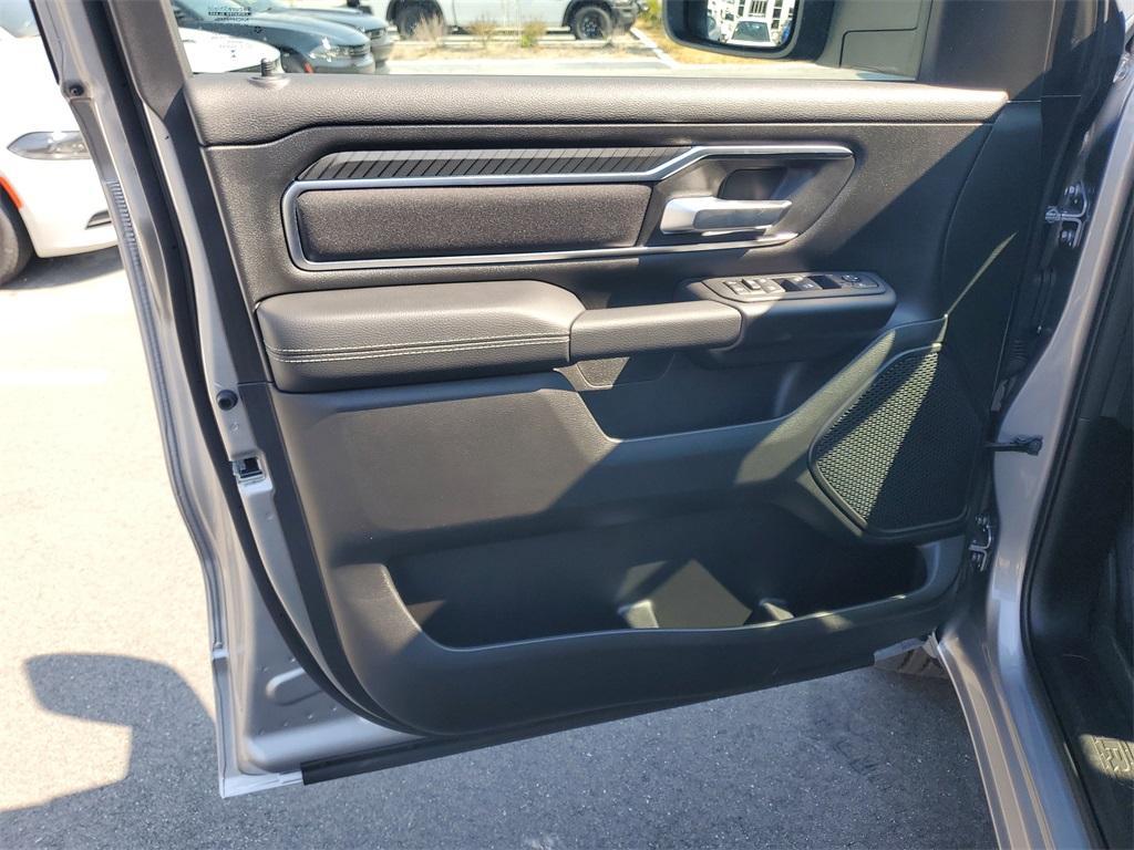 new 2025 Ram 1500 car, priced at $62,987