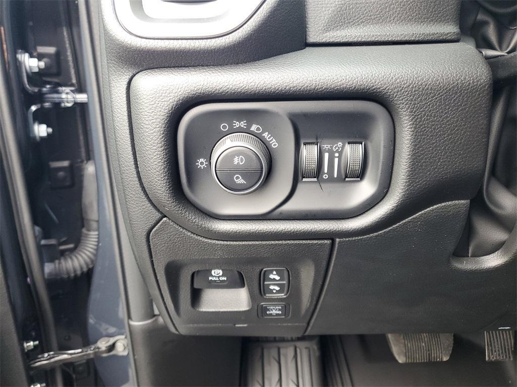 new 2025 Ram 1500 car