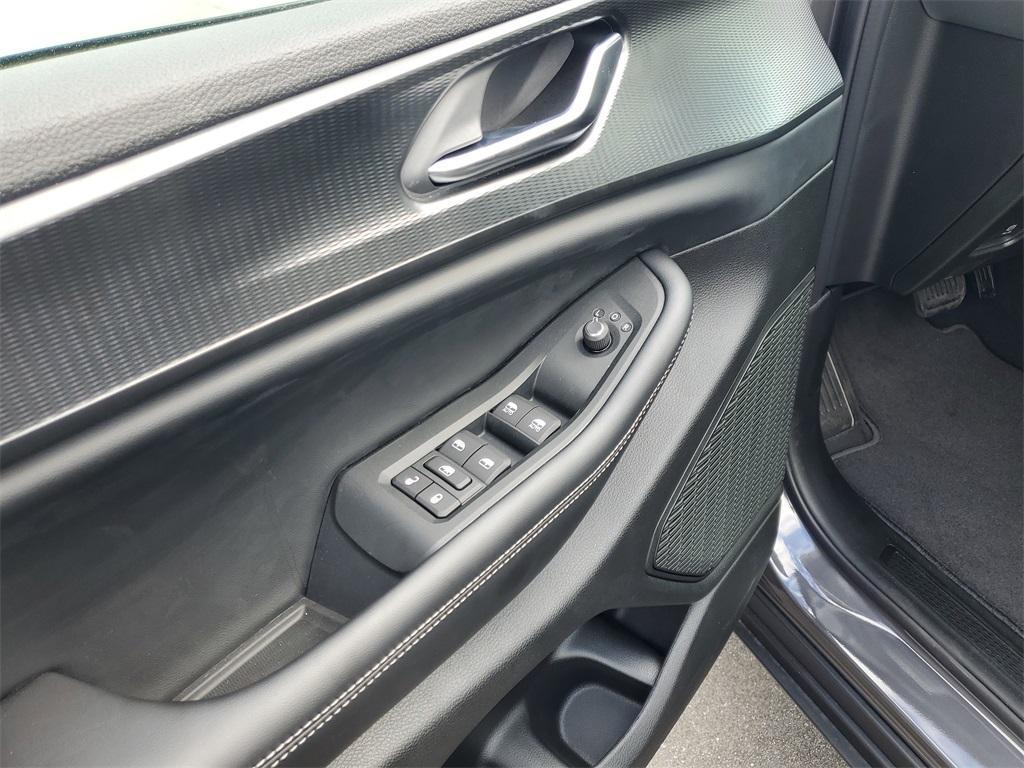 new 2025 Jeep Grand Cherokee L car