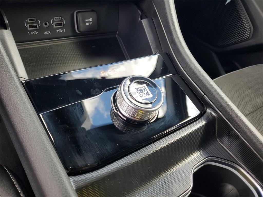 new 2025 Jeep Grand Cherokee L car