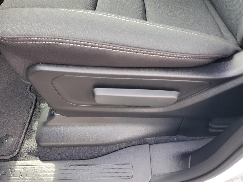 new 2025 Ram 1500 car