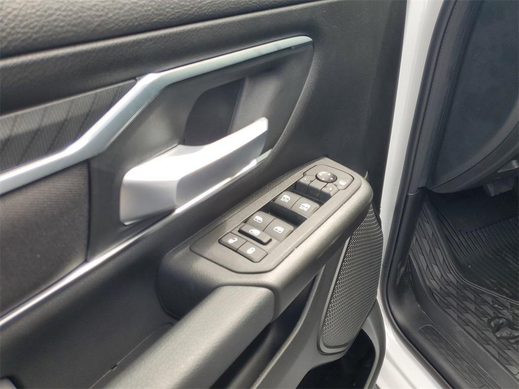 new 2025 Ram 1500 car, priced at $62,915