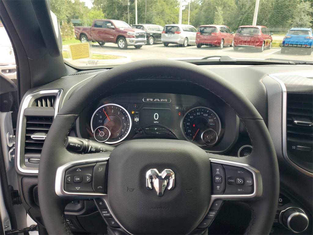 new 2025 Ram 1500 car, priced at $62,915