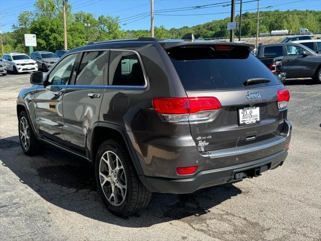 used 2019 Jeep Grand Cherokee car, priced at $23,322