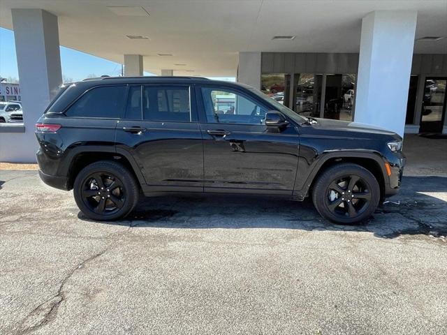 used 2023 Jeep Grand Cherokee car, priced at $43,930