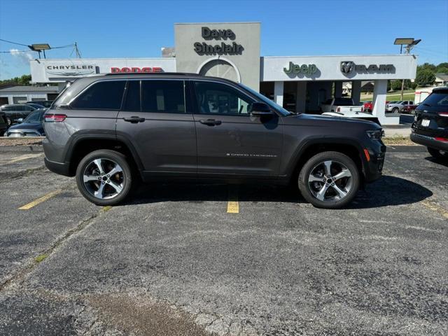 new 2024 Jeep Grand Cherokee car, priced at $42,000