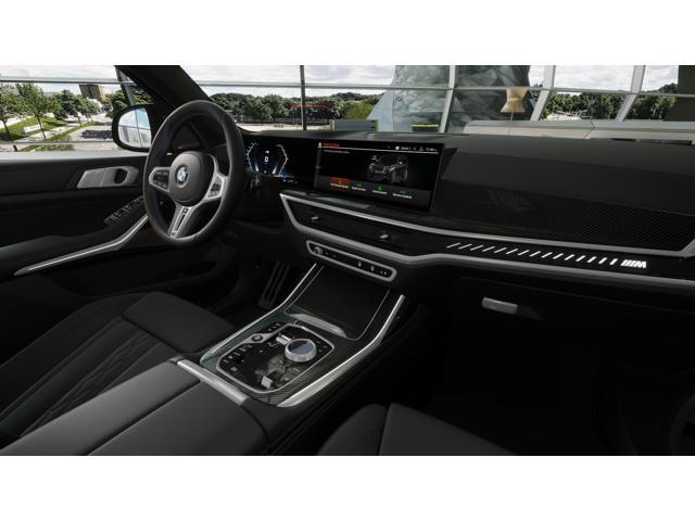 new 2026 BMW X7 car, priced at $125,725