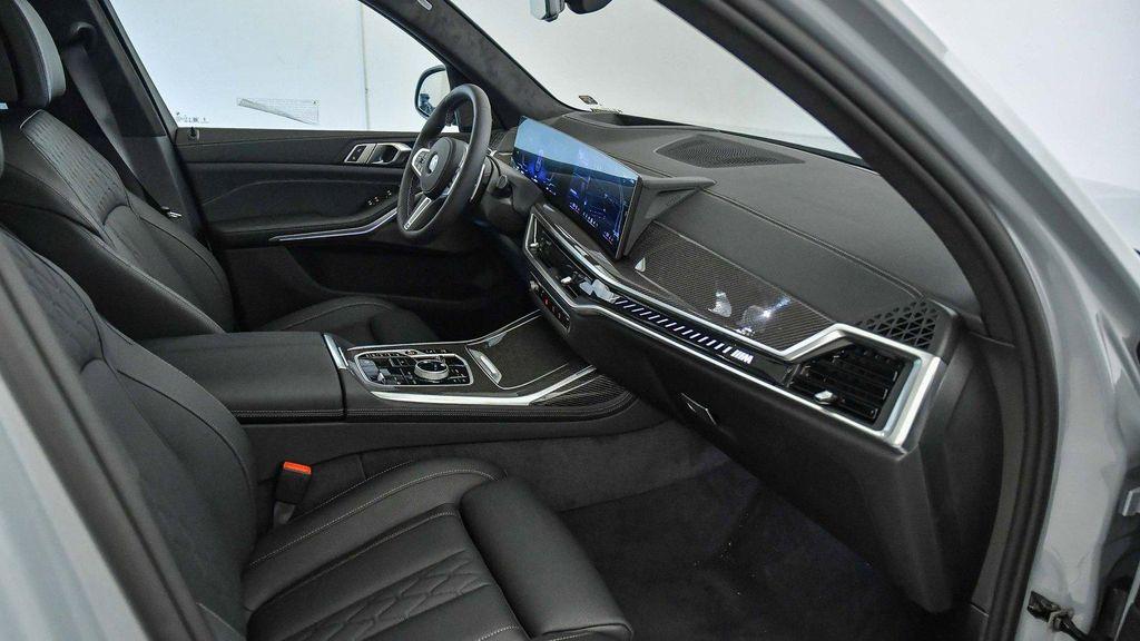 new 2026 BMW X7 car, priced at $119,715