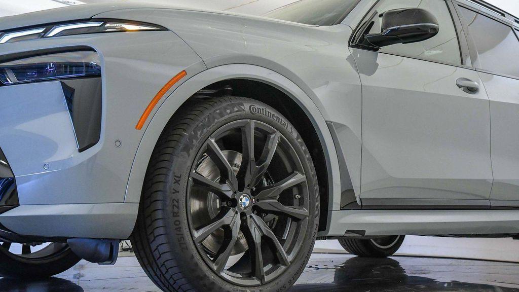 new 2026 BMW X7 car, priced at $119,715