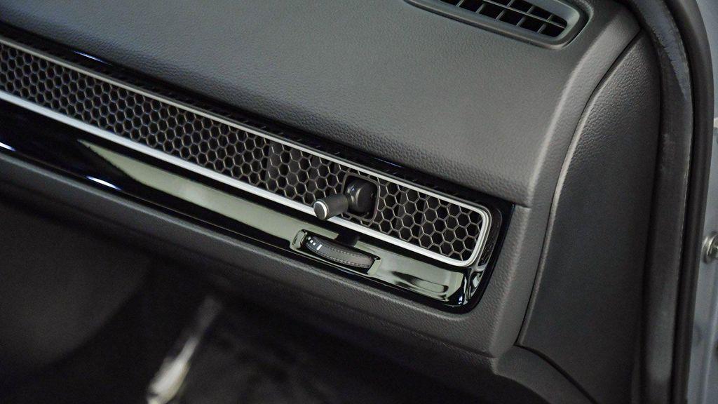 used 2025 Honda Civic Hybrid car, priced at $31,156