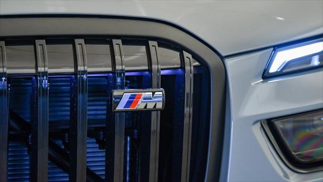 new 2026 BMW X7 car, priced at $120,425