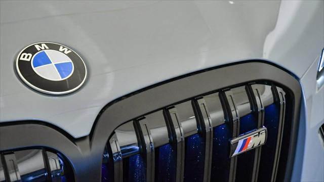 new 2026 BMW X7 car, priced at $120,425