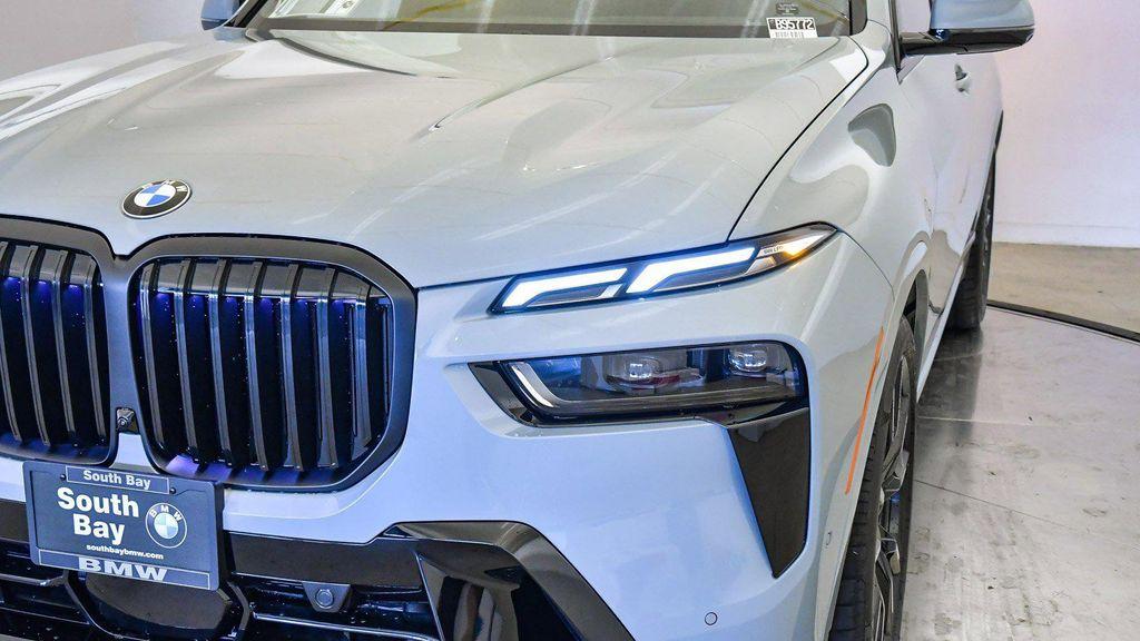 new 2026 BMW X7 car, priced at $94,315