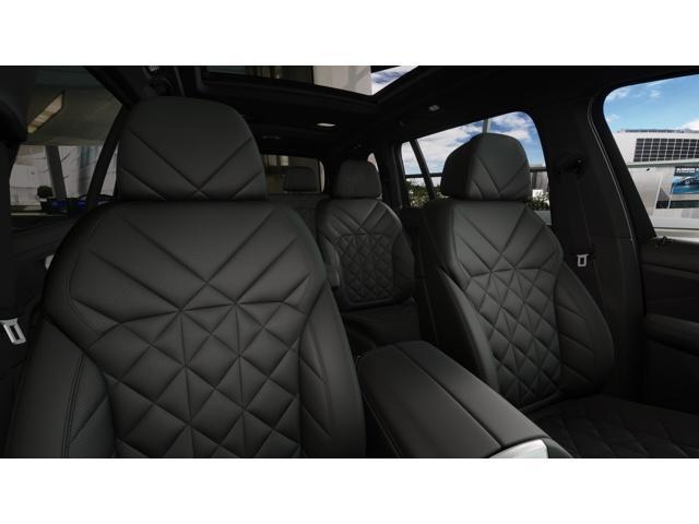 new 2025 BMW X7 car, priced at $91,780
