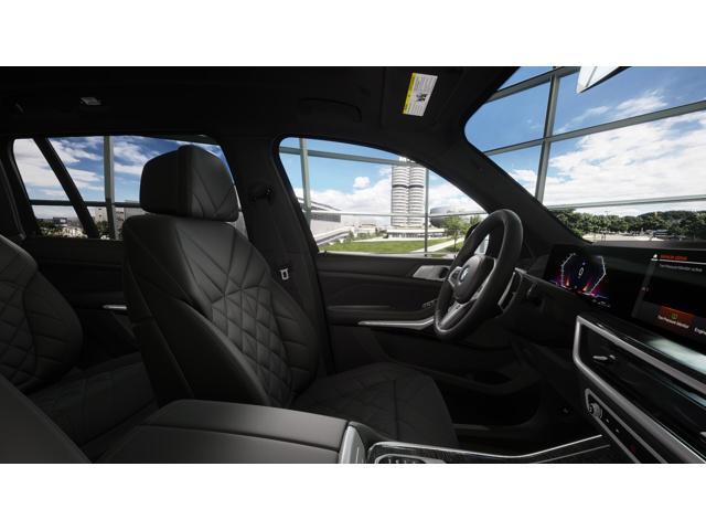 new 2025 BMW X7 car, priced at $91,780
