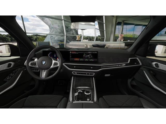 new 2025 BMW X7 car, priced at $91,780