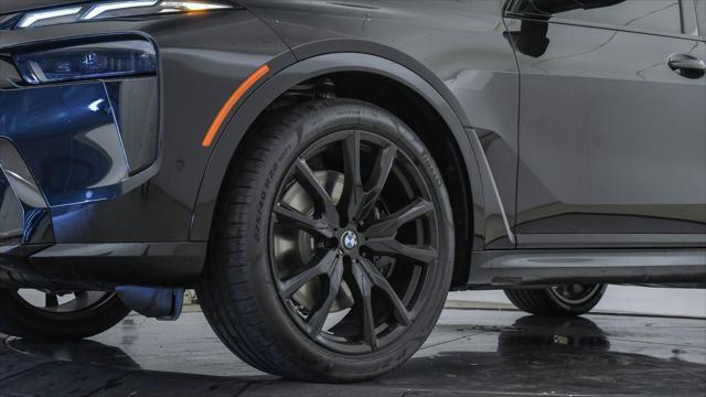 new 2025 BMW X7 car, priced at $92,280