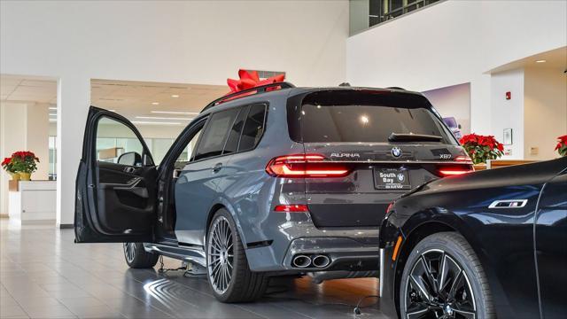 new 2025 BMW X7 car, priced at $161,095