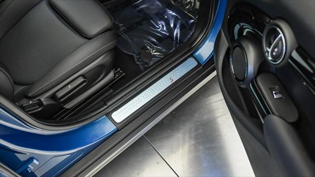 used 2023 MINI Hardtop car, priced at $23,999