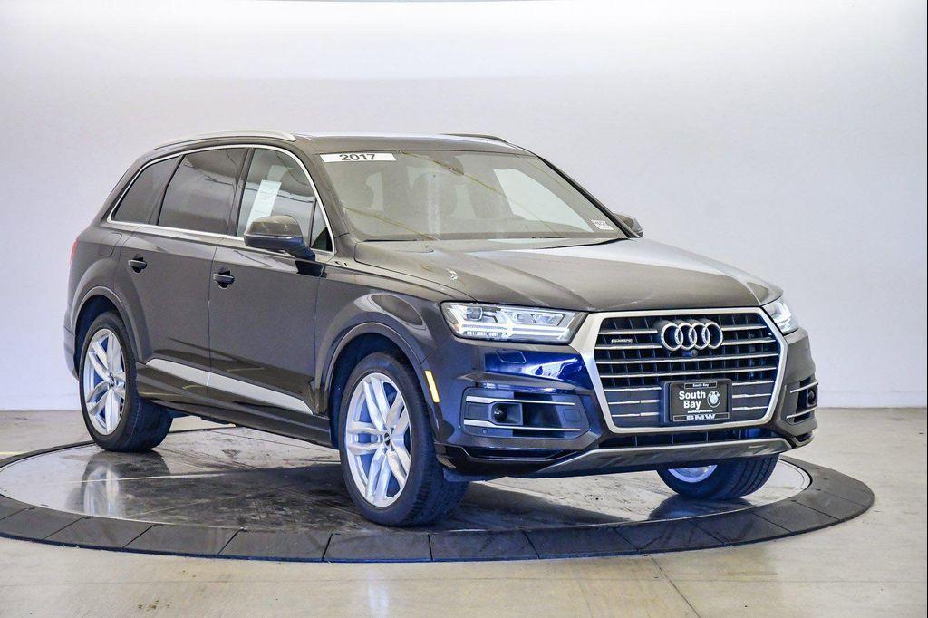 used 2017 Audi Q7 car, priced at $21,999