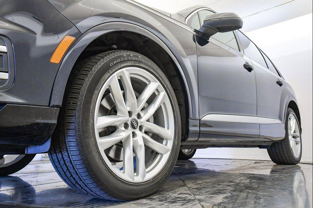 used 2017 Audi Q7 car, priced at $21,999