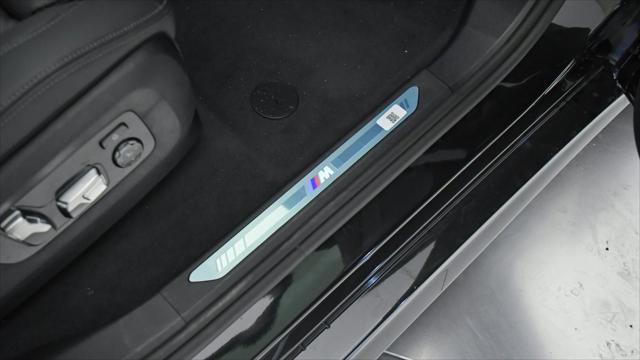 new 2025 BMW X7 car, priced at $90,220