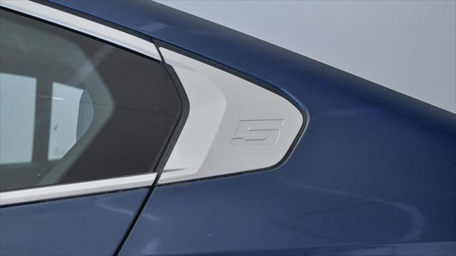 new 2025 BMW i5 car, priced at $68,275