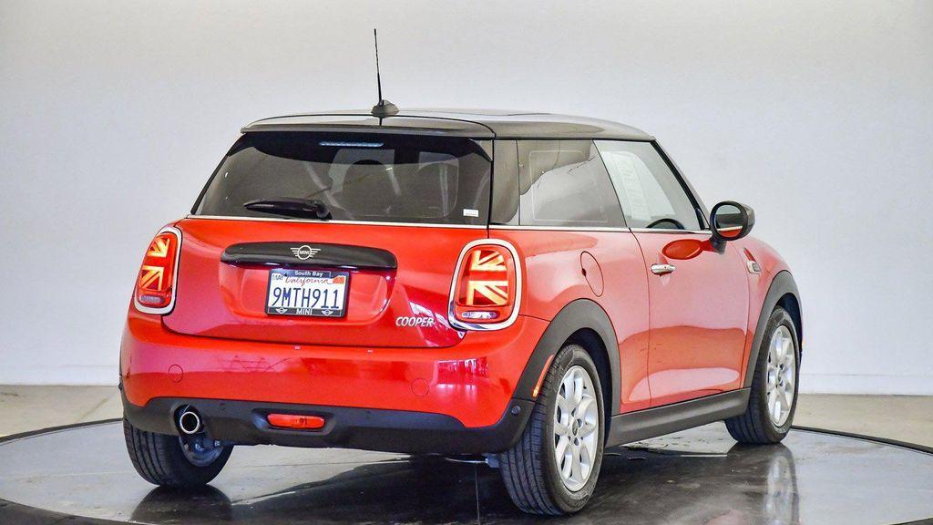 used 2021 MINI Hardtop car, priced at $18,599