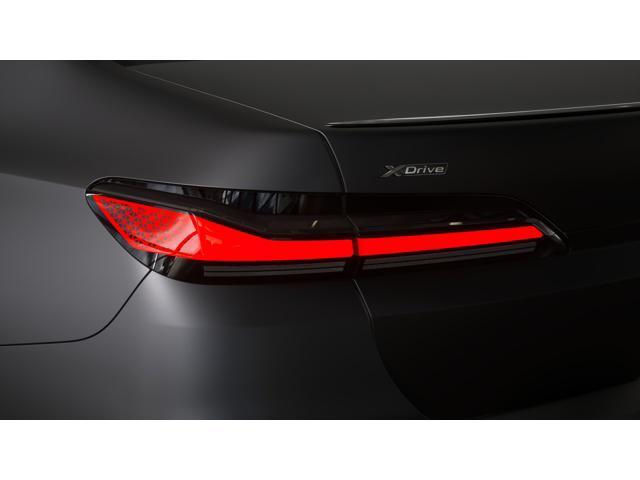 new 2025 BMW 760 car, priced at $132,355