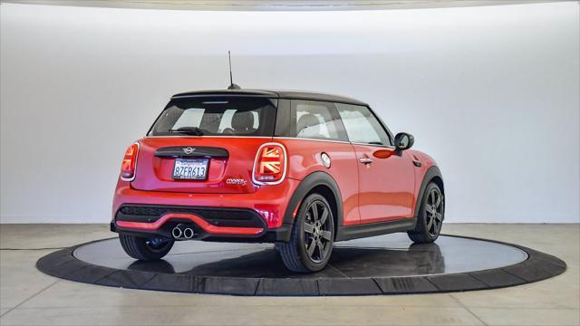 used 2022 MINI Hardtop car, priced at $25,215