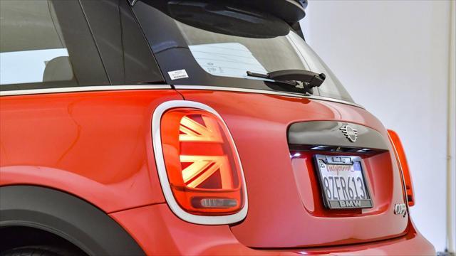 used 2022 MINI Hardtop car, priced at $25,215