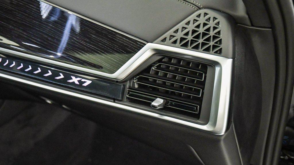 new 2026 BMW X7 car, priced at $98,225