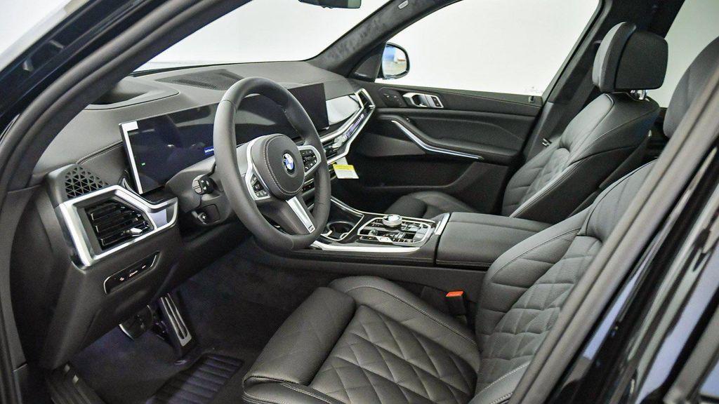 new 2026 BMW X7 car, priced at $98,225