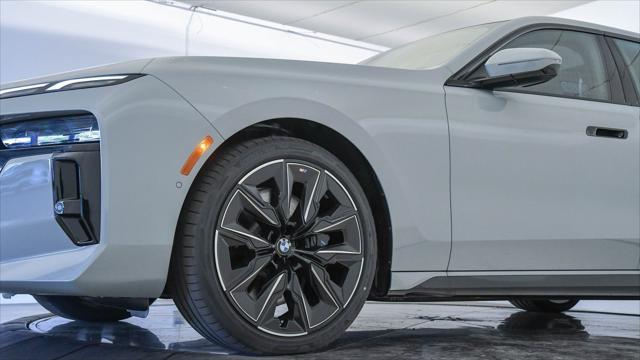 new 2025 BMW 760 car, priced at $124,225