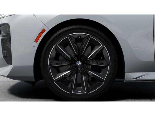new 2025 BMW 760 car, priced at $124,225