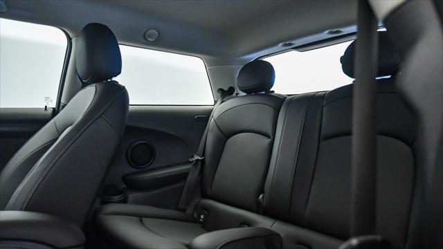 used 2022 MINI Hardtop car, priced at $21,999