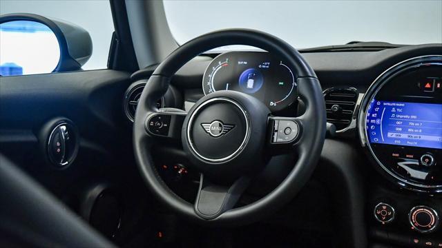 used 2022 MINI Hardtop car, priced at $21,999