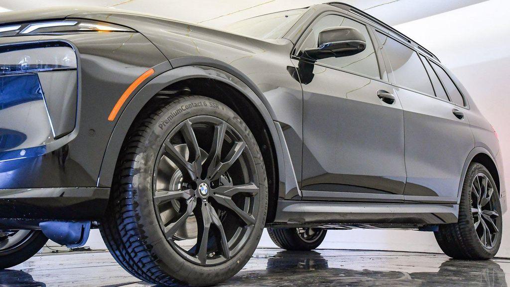 new 2026 BMW X7 car, priced at $94,525