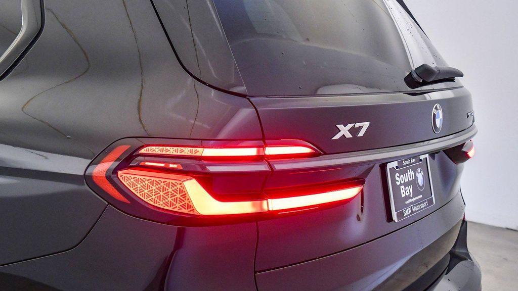 new 2026 BMW X7 car, priced at $94,525