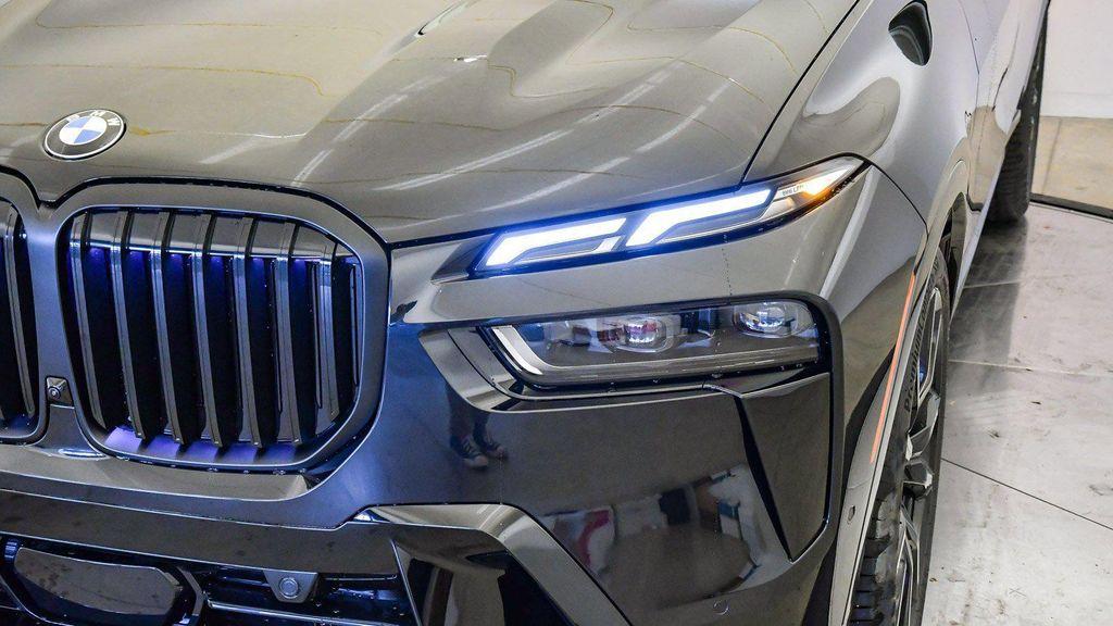 new 2026 BMW X7 car, priced at $94,525