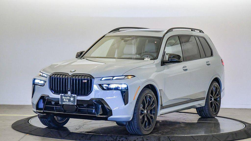 new 2026 BMW X7 car, priced at $125,600