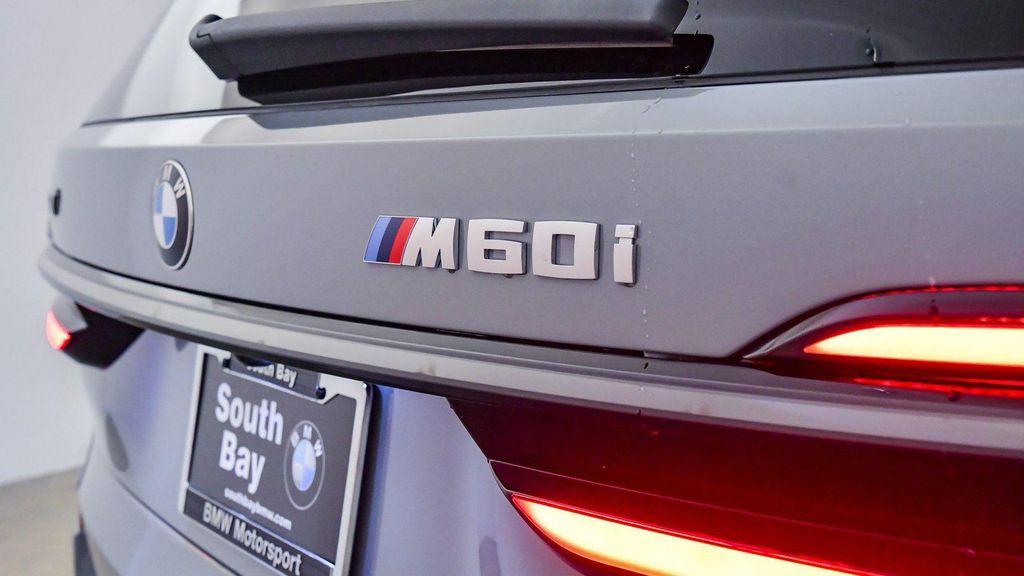 new 2026 BMW X7 car, priced at $123,600