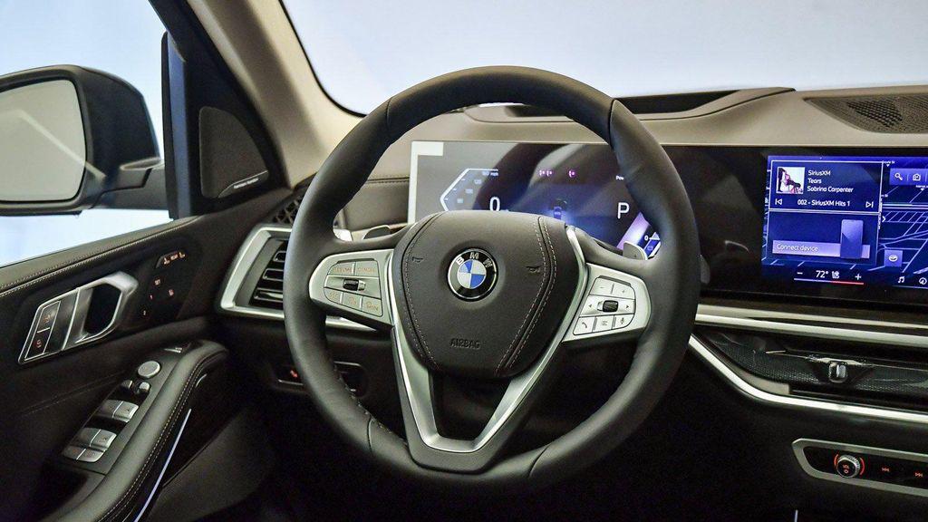 new 2026 BMW X7 car, priced at $92,675