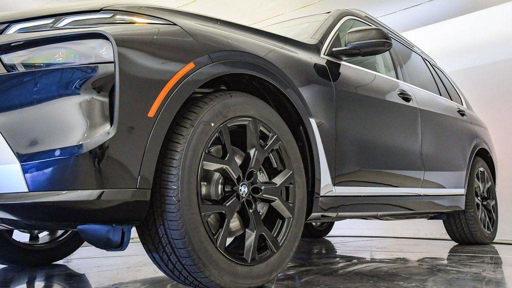 new 2026 BMW X7 car, priced at $92,675