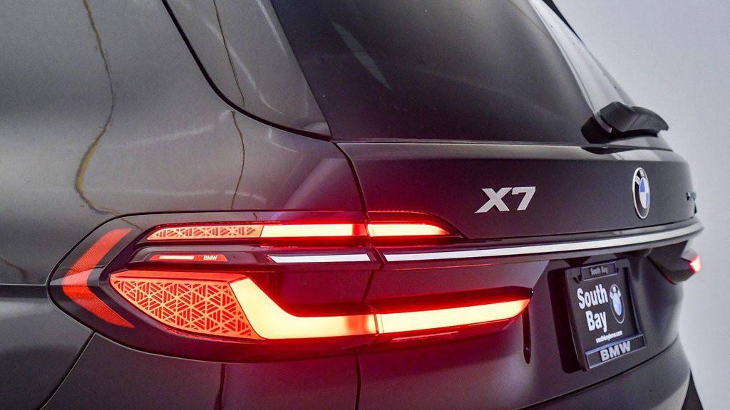 new 2026 BMW X7 car, priced at $92,675