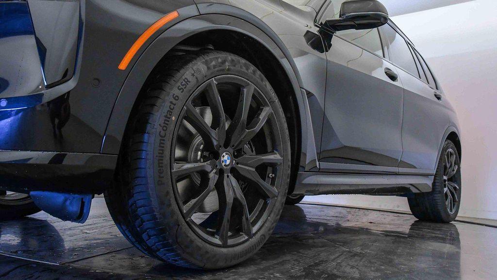 new 2026 BMW X7 car, priced at $94,725